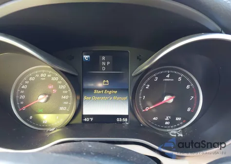 2017 Mercedes-Benz C 300 z USA, uszkodzony, nr VIN WDDWJ4JB4HF384166